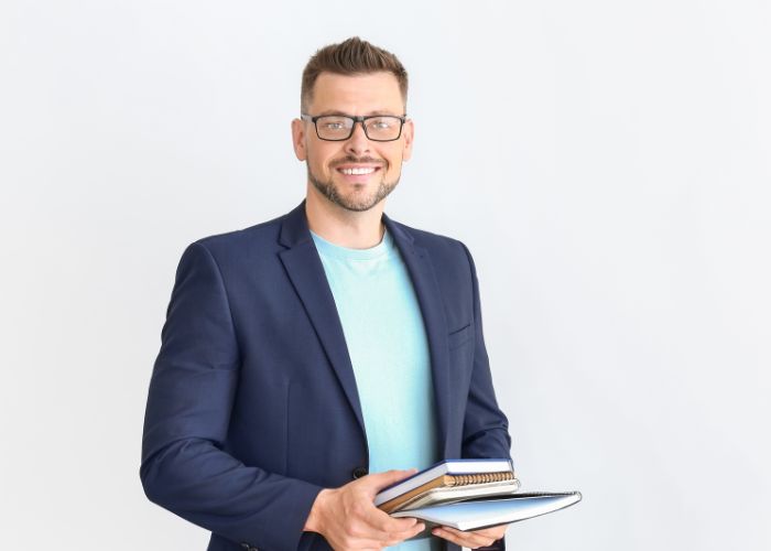 Matt R., Founder, GrowthLedger (Financial Consultancy)