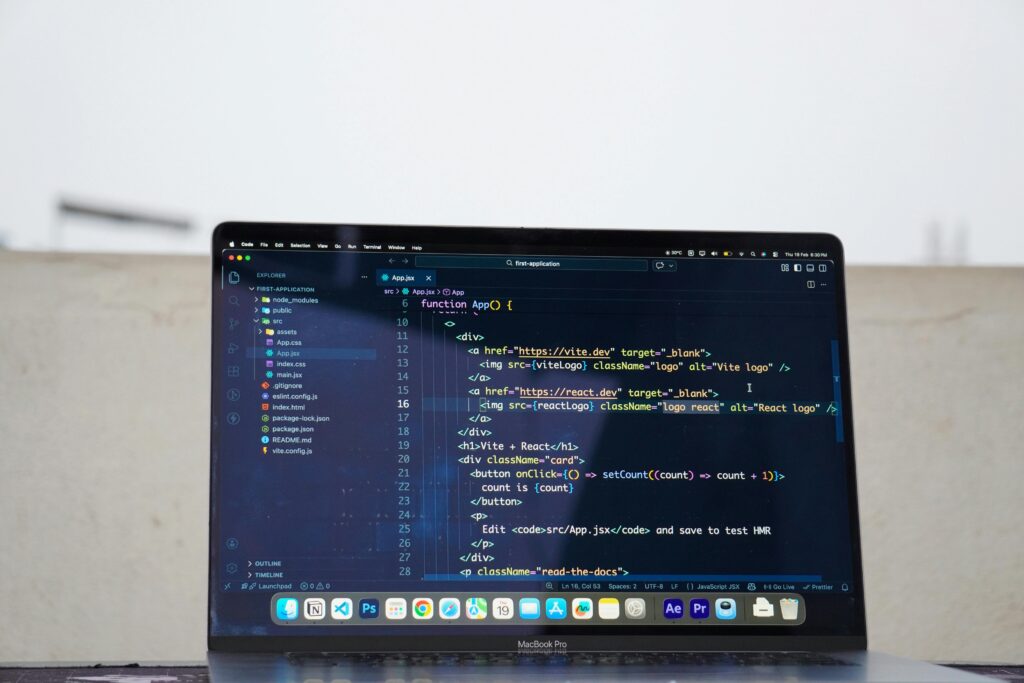 Ecommerce Developer Hiring Guide 2026: In-House vs Freelancer vs Remote Teams—Cost, Speed & Risk