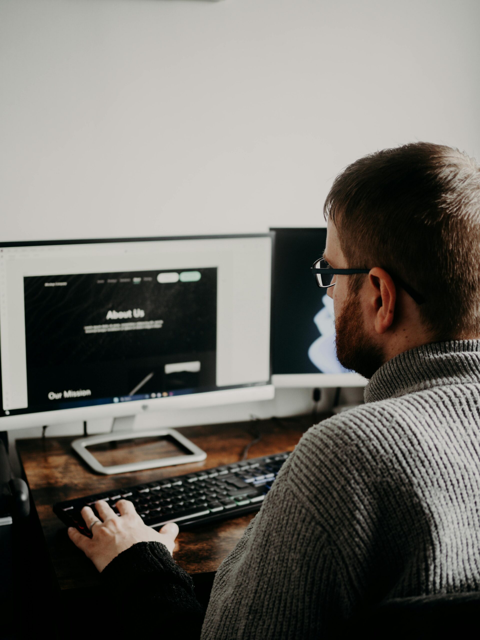 Hire the Top 1% of Web Designer
