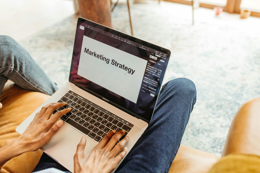 Freelance Marketing vs Remote Marketing Assistant: Best ROI for SMBs